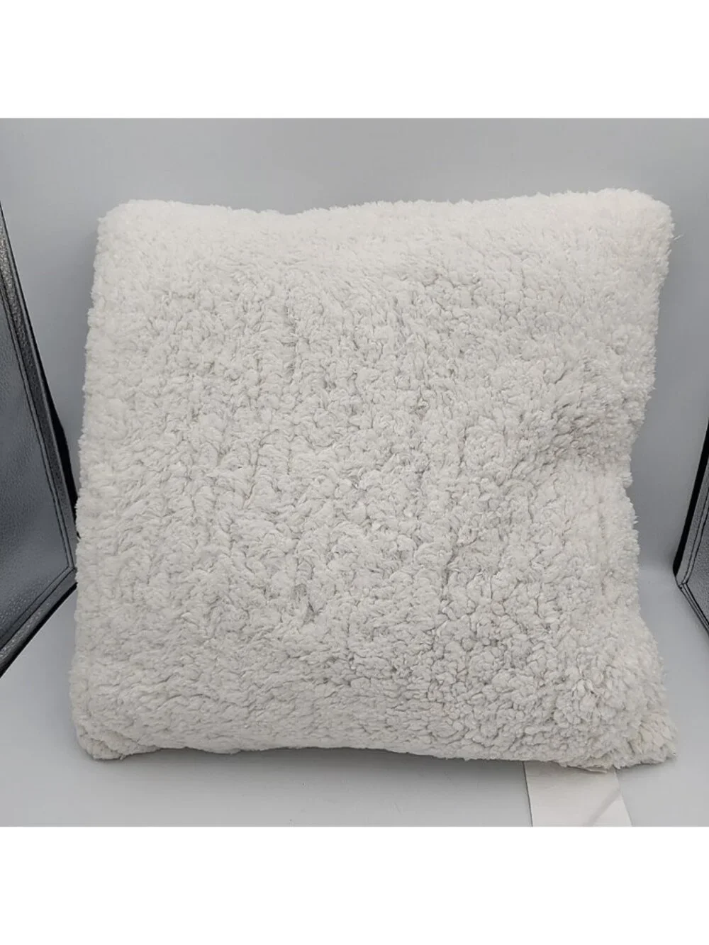 CUDDL DUDS KOHLS Print Throw Pillow Snowman Christmas Winter Fleece 18
